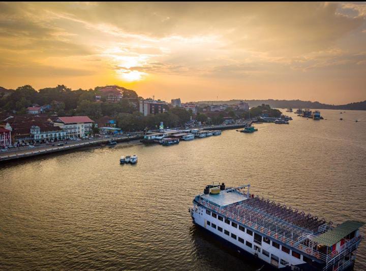 Premium sunset cruise